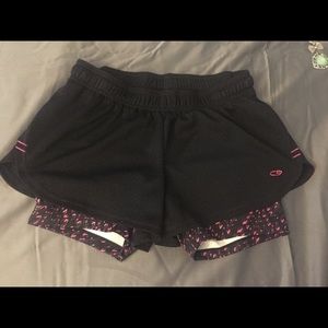Champion running shorts 🏃🏼‍♀️🏃🏼‍♀️🏃🏼‍♀️